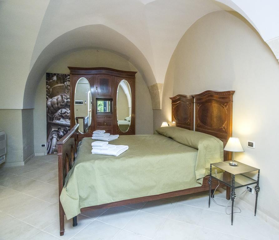 Villa Lucrezio Resort Cutrofiano Camera foto