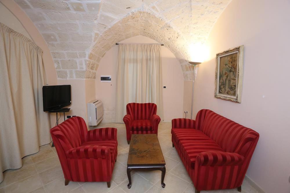 Villa Lucrezio Resort Cutrofiano Esterno foto
