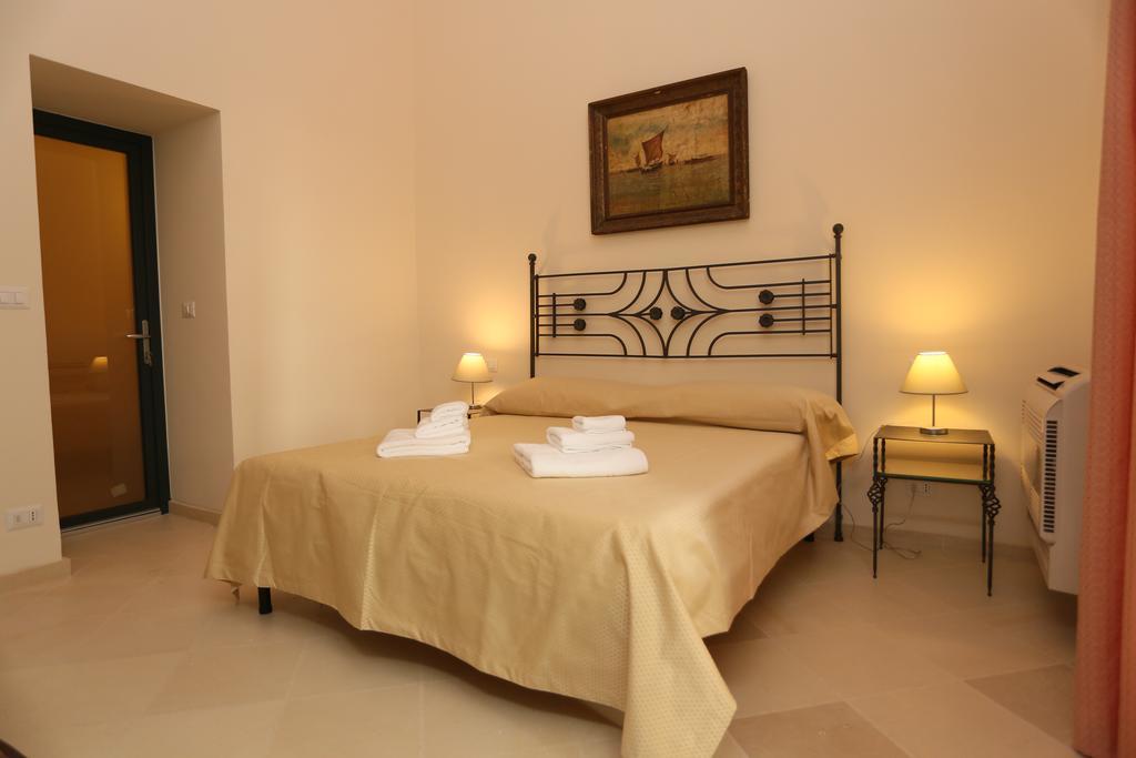 Villa Lucrezio Resort Cutrofiano Esterno foto