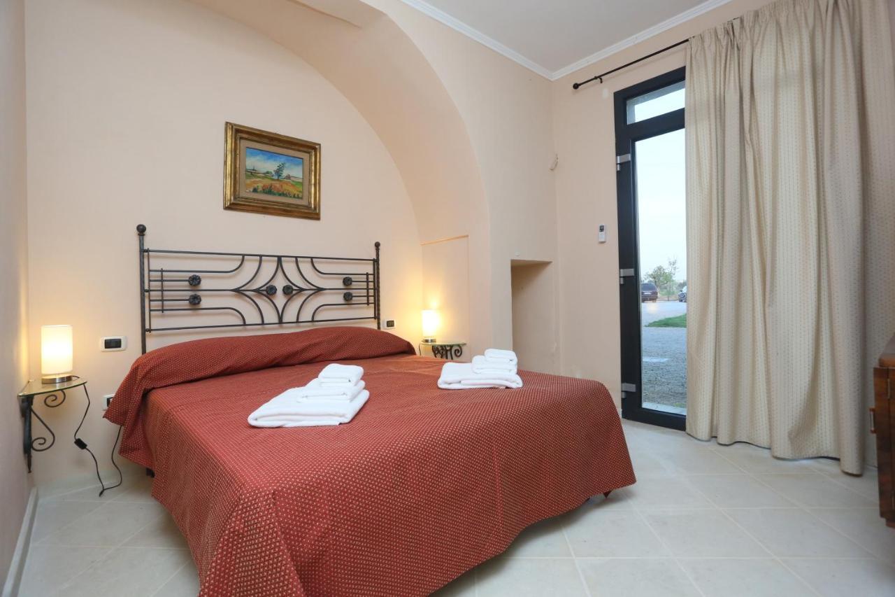 Villa Lucrezio Resort Cutrofiano Esterno foto